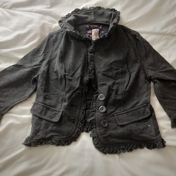 Decree Soft Ruffled Jacket/Cardigan - Picture 4 of 5